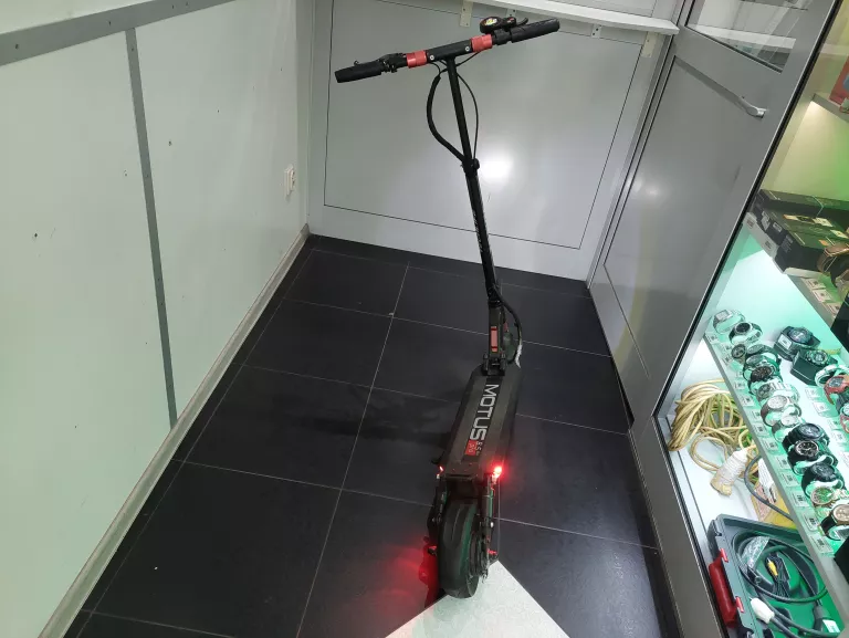 HULAJNOGA ELEKTRYCZNA TECHLIFE X5S