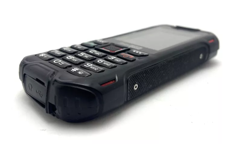 TELEFON MAXCOM MM917
