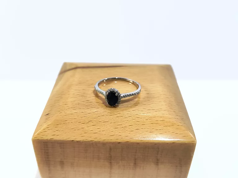 ZŁOTY PIERŚCIONEK DIAMENT 0.15CT P375 1,28G R15