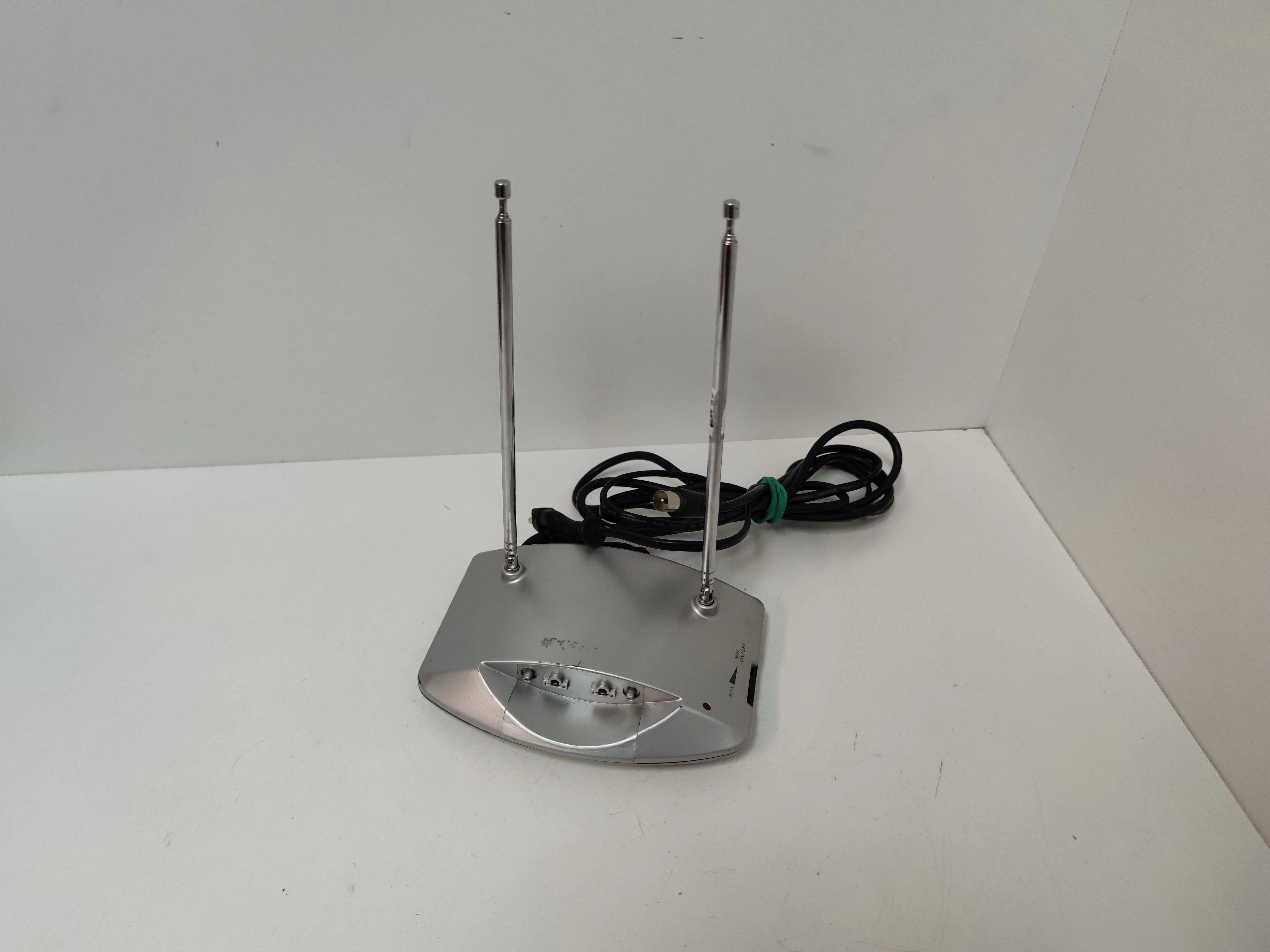 vivanco-antena-wewnetrzna-tva-301-stan-11323-2