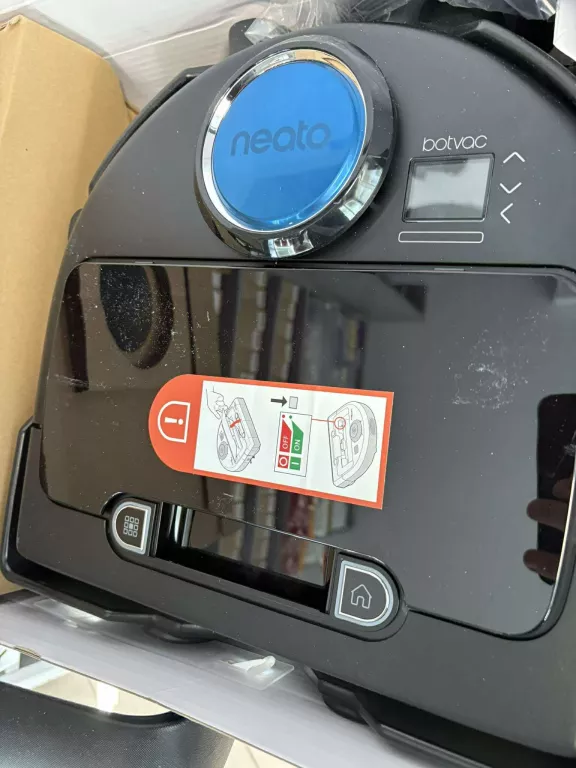 ROBOT SPRZATAJACY NEATO BOTVAC D85