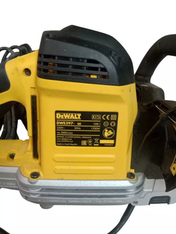 PIŁA DO PUSTAKÓW DEWALT DWE397