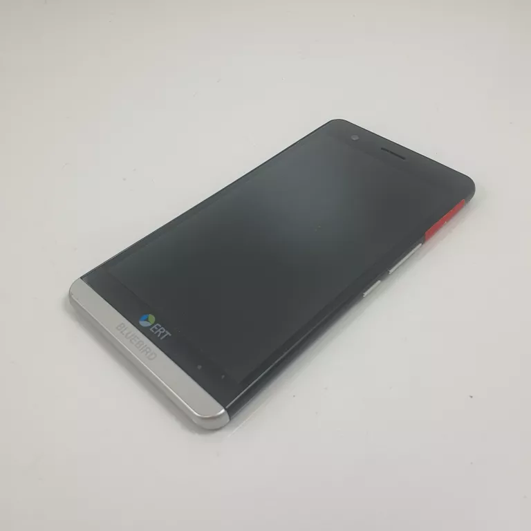 TELEFON BLUEBIRD SF550 4/16GB