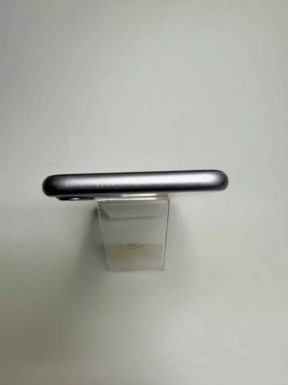 SMARTFON APPLE IPHONE 11 4/64GB