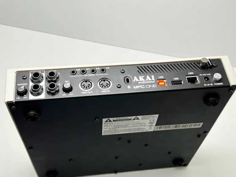 SAMODZIELNA STACJA ROBOCZA AKAI MPC ONE