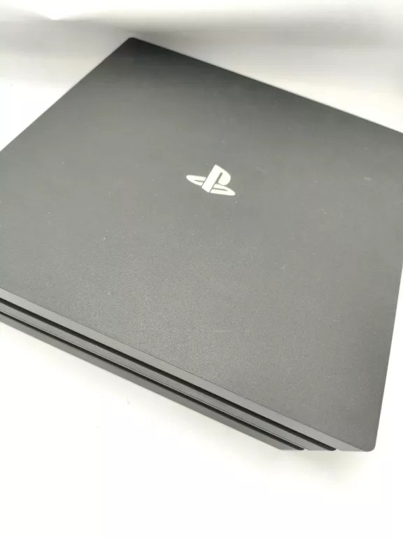 KONSOLA  PS4 PRO CUH-7016B, 2 PADY,OKABLOWANIE