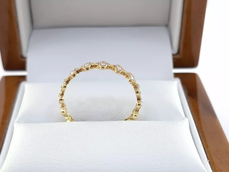 ZŁOTY PIERŚCIONEK Z BRYLANTAMI 0,12CT P375 0,92G R 18