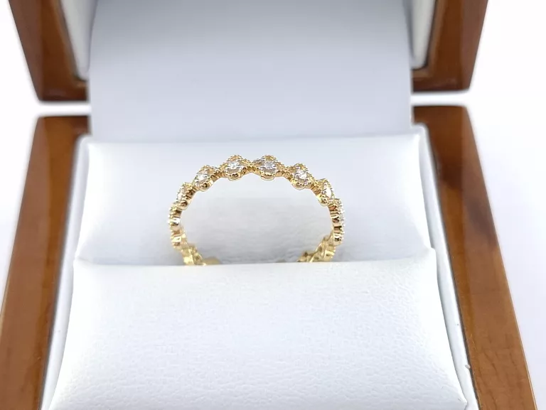 ZŁOTY PIERŚCIONEK Z BRYLANTAMI 0,12CT P375 0,92G R 18