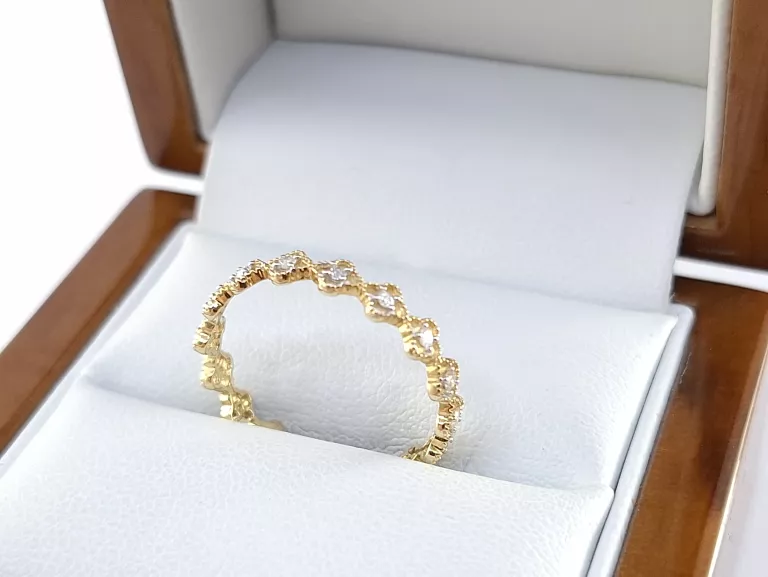 ZŁOTY PIERŚCIONEK Z BRYLANTAMI 0,12CT P375 0,92G R 18