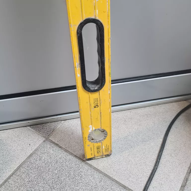 POZIOMICA DEDRA 80 CM
