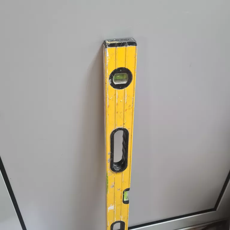 POZIOMICA DEDRA 80 CM