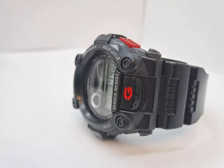 ZEGAREK G-SHOCK GA-110RG