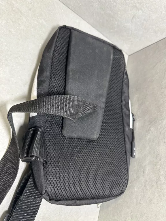 SASZETKA / TORBA NA RAMIĘ EMPORIO ARMANI