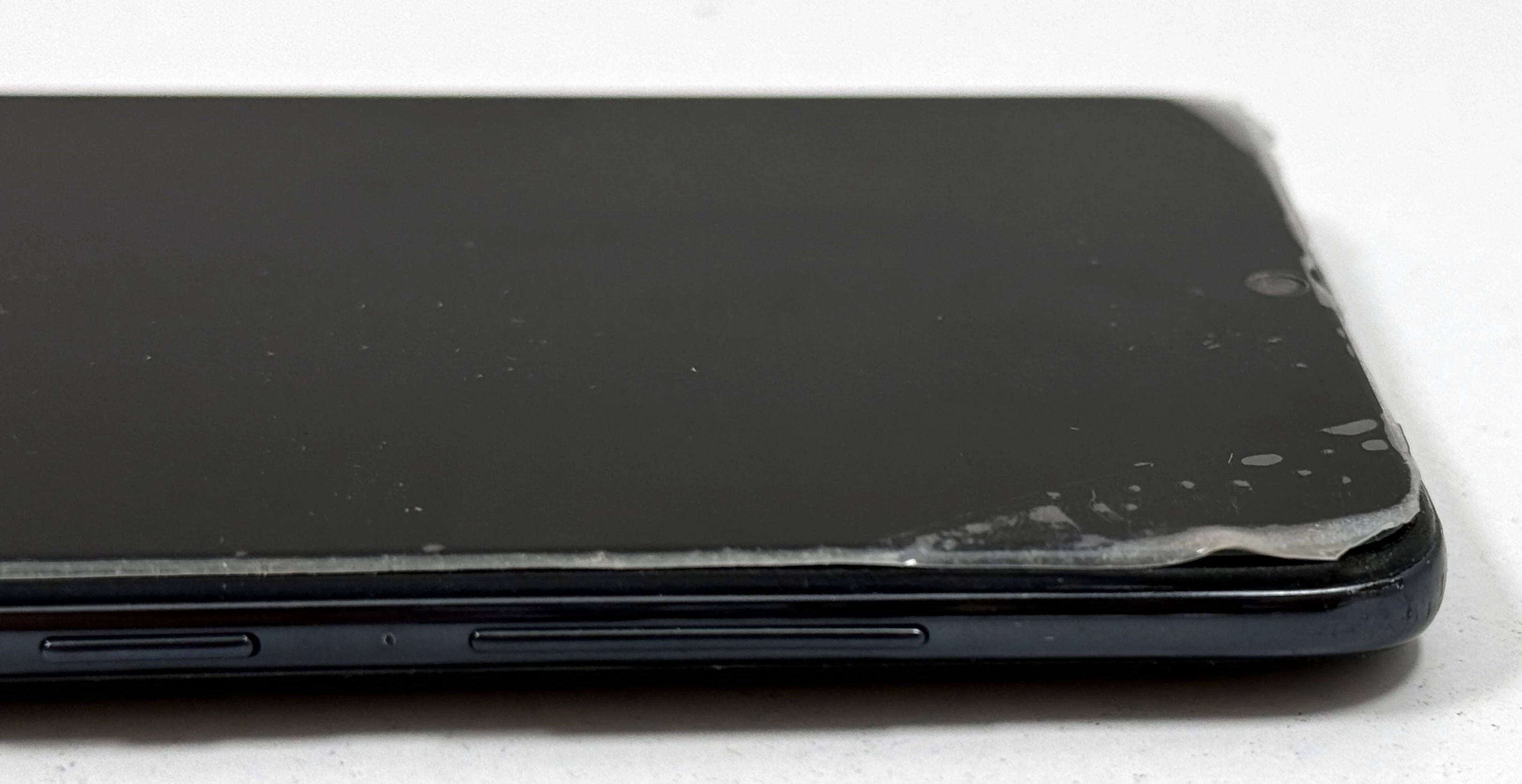 smartfon-samsung-galaxy-a70-6-gb-128-gb-4g-lte-czarny-uszkodzony-ean-gtin-8801643829834