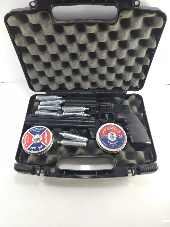 WIATRÓWKA REWOLWER CROSMAN 357 4,5MM + 2 PUDEŁECZKA ŚRUTU + AKCESORIA
