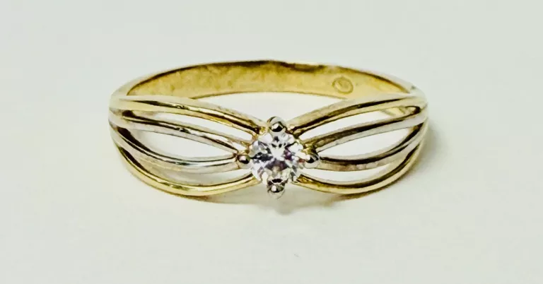 zloty-pierscionek333153g-13q-ean-gtin-4251681715325