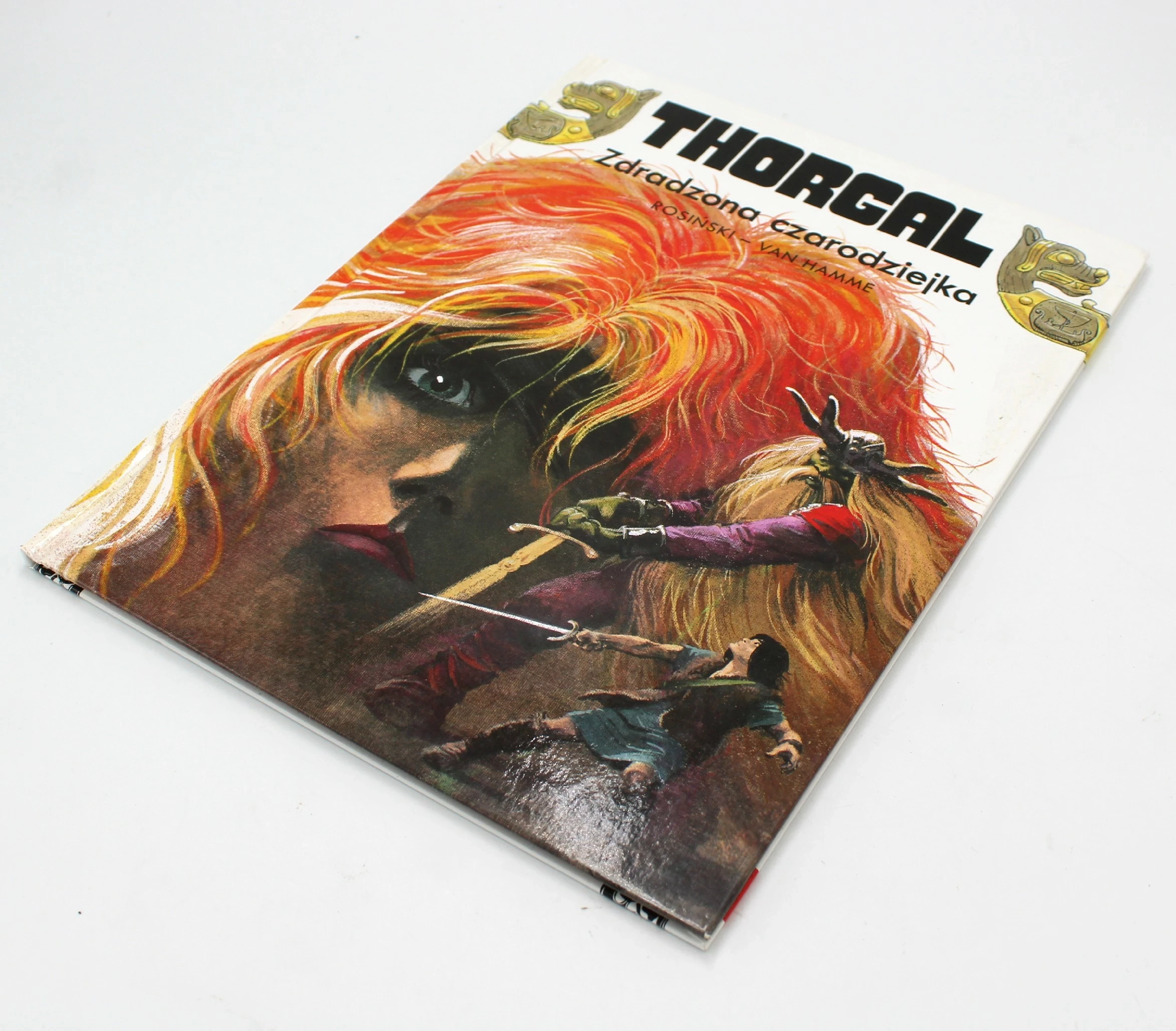 zdradzona-czarodziejka-thorgal-tom-1-isbn-9788328158801