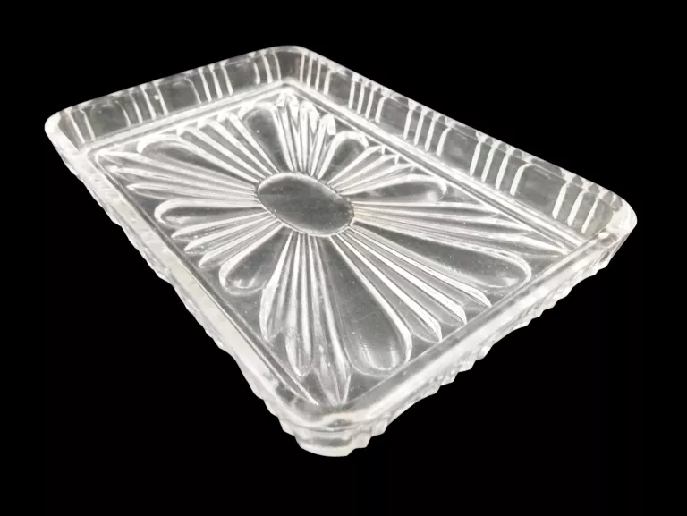 KRYSZTAŁOWA TACKA KRYSZTAŁ PRL 19 CM
