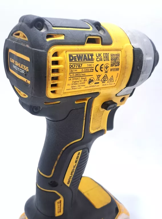 ZAKRĘTARKA DEWALT DCF787