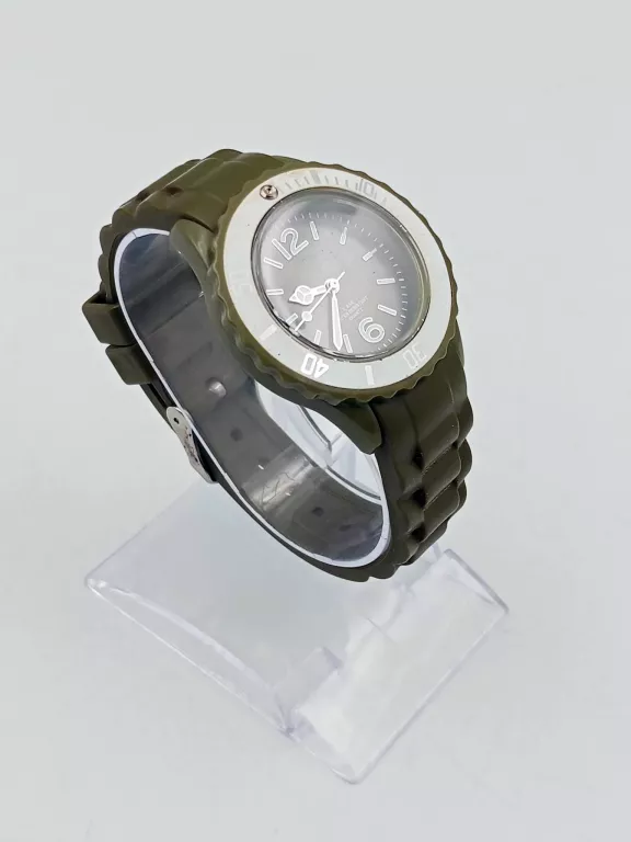 ZEGAREK DZIECIĘCY WATER RESISTANT 5 BAR ZIELONY