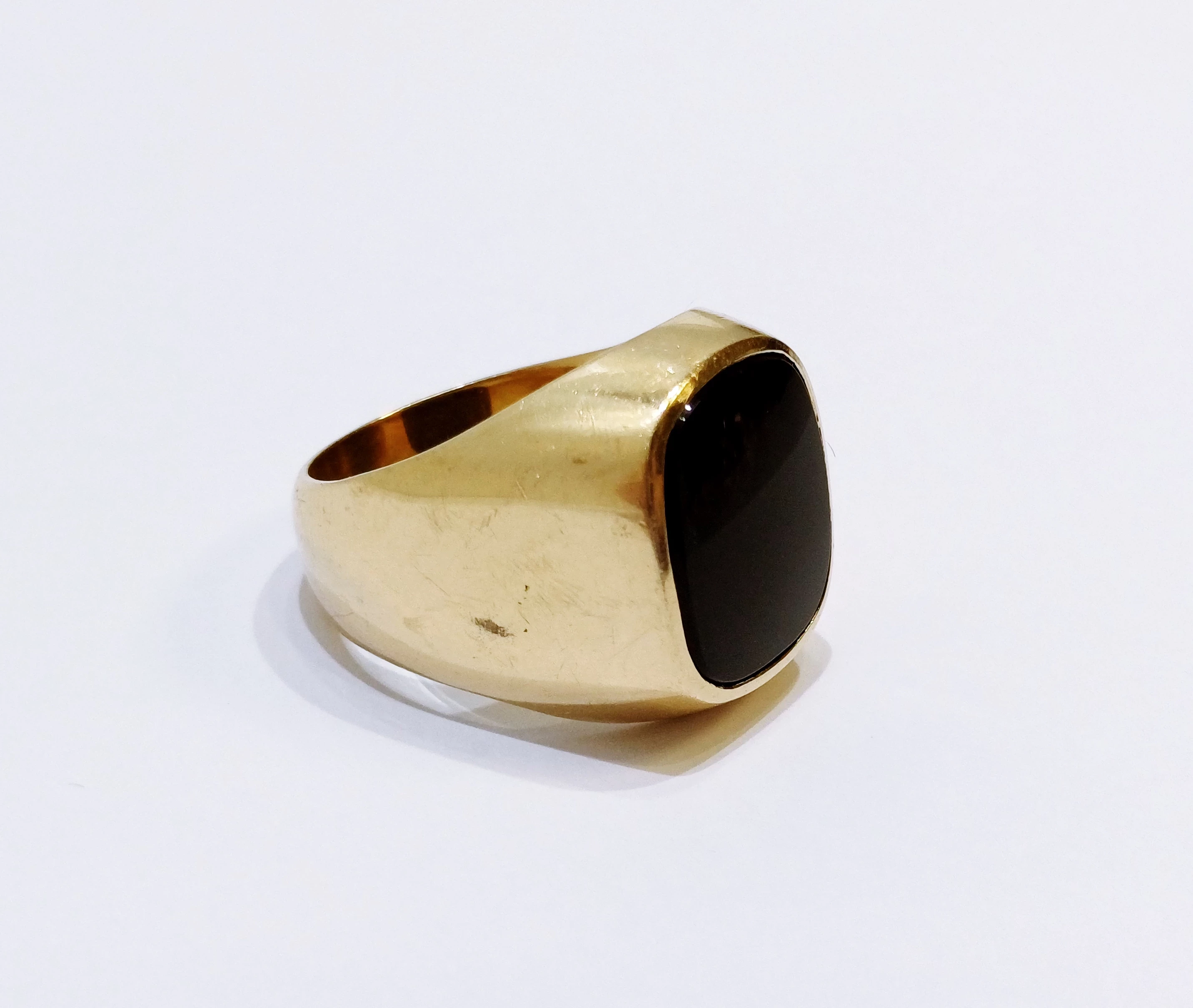 zloty-sygnet-meski-z-onyksem-r19-585-14k-1581g-rozmiarsrednica-wew-mm-372-21