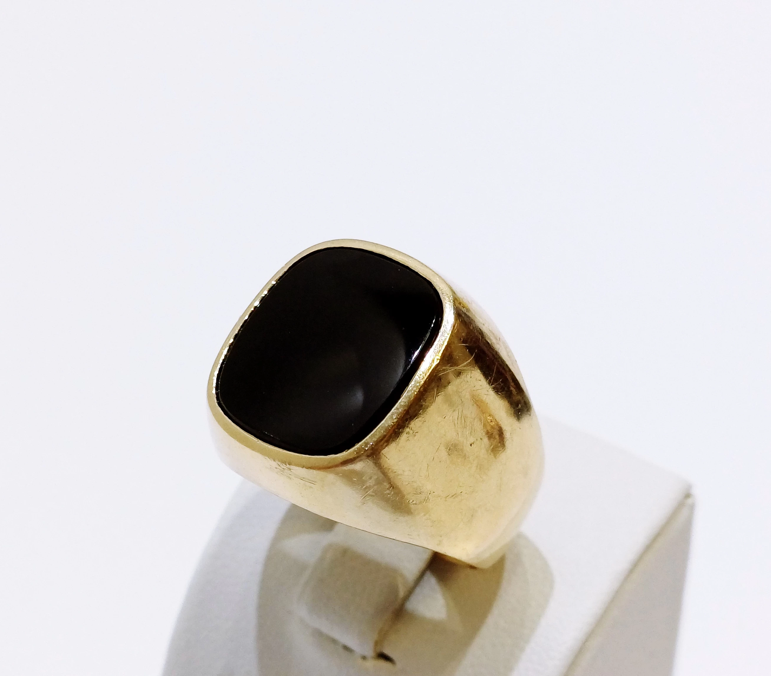 zloty-sygnet-meski-z-onyksem-r19-585-14k-1581g-cechy-207358-231606