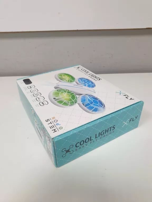 dron-zdalnie-sterowany-dla-dzieci-z-kolorowymi-swiatlami-cool-lights-xfly-stan-11323-2