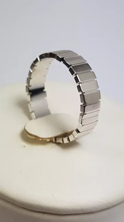 PIERŚCIONEK GEM DIOR BIAŁE ZŁOTO 7.49G 750 R22