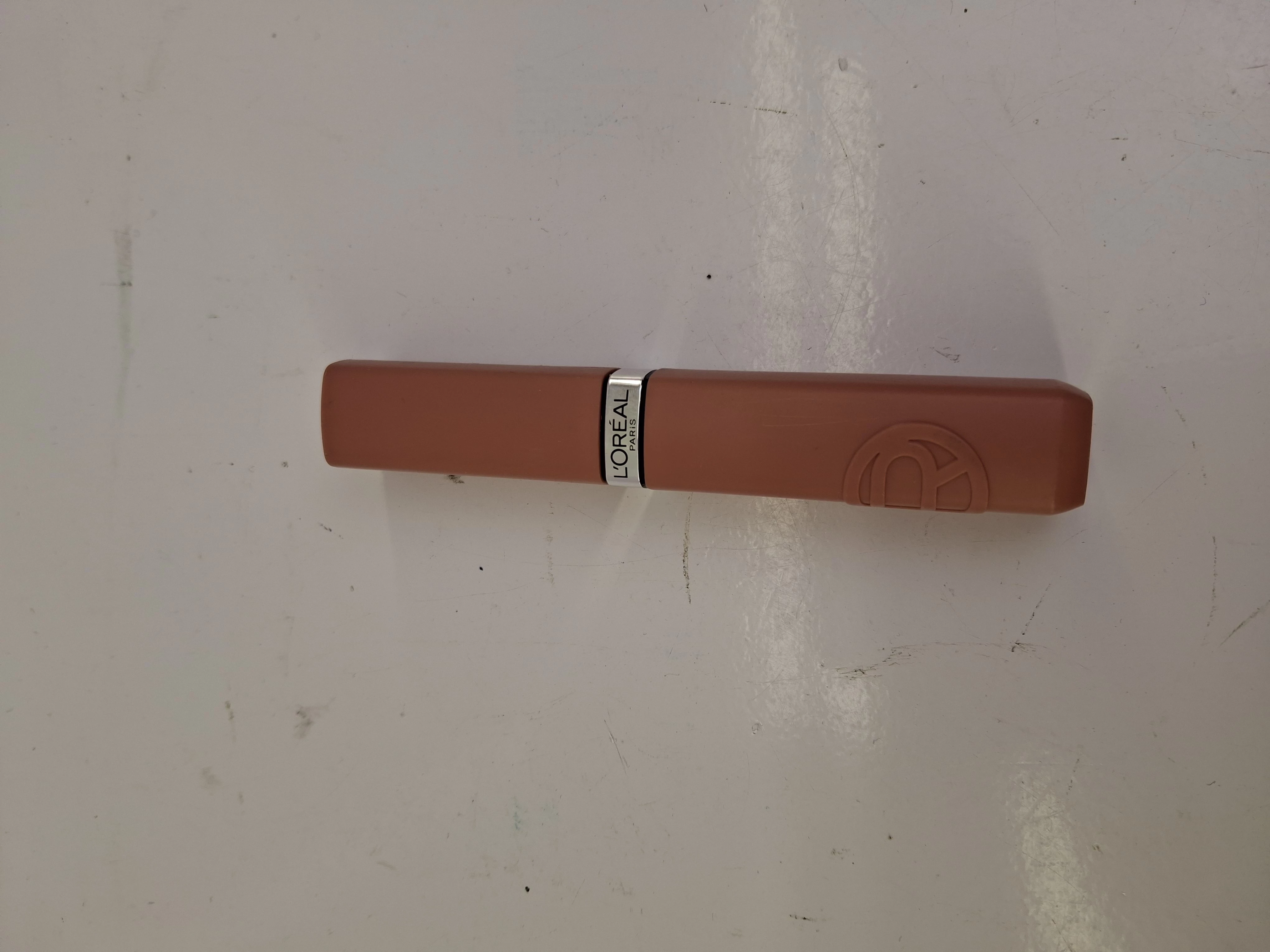 pomadka-loreal-french-kiss-chojnowska-251c-legnica