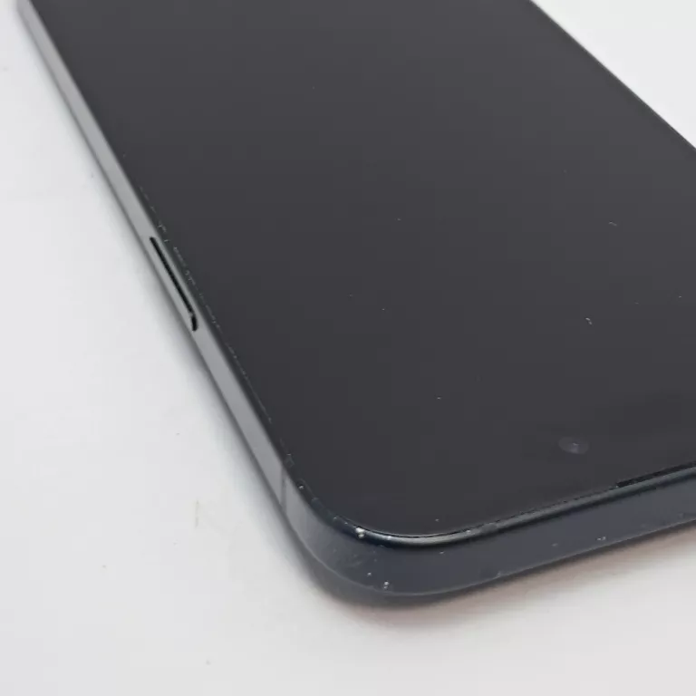 TELEFON IPHONE 15