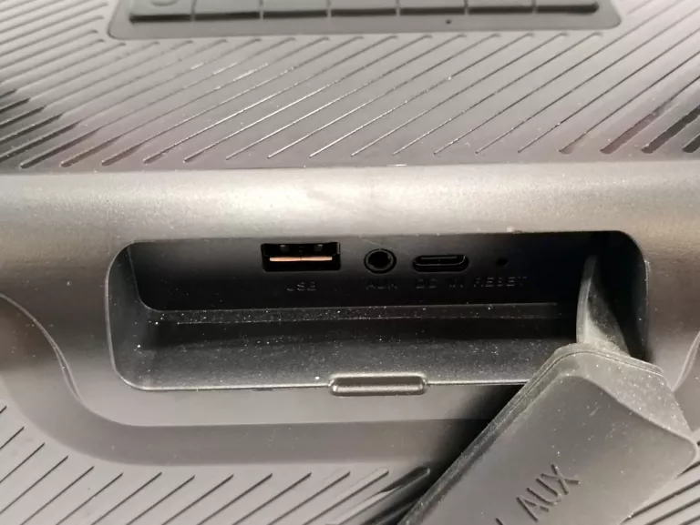 GŁOŚNIK PRZENOŚNY BLUETOOTH MANTA SPK216