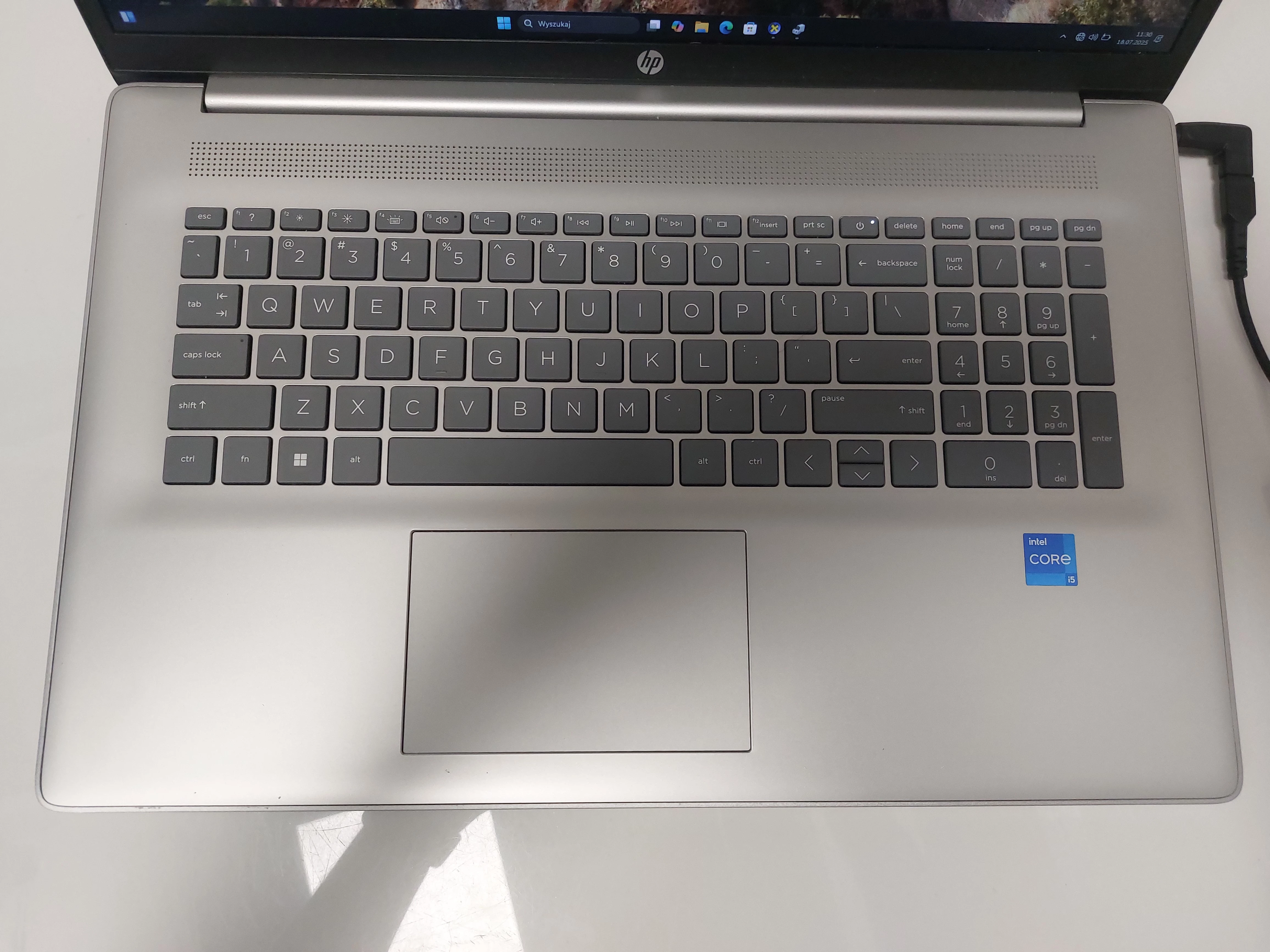 laptop-hp-17-cn3053cl-i5-1335u24gb1tb-ssd-ladowarka-torba-ean-gtin-5904734614661