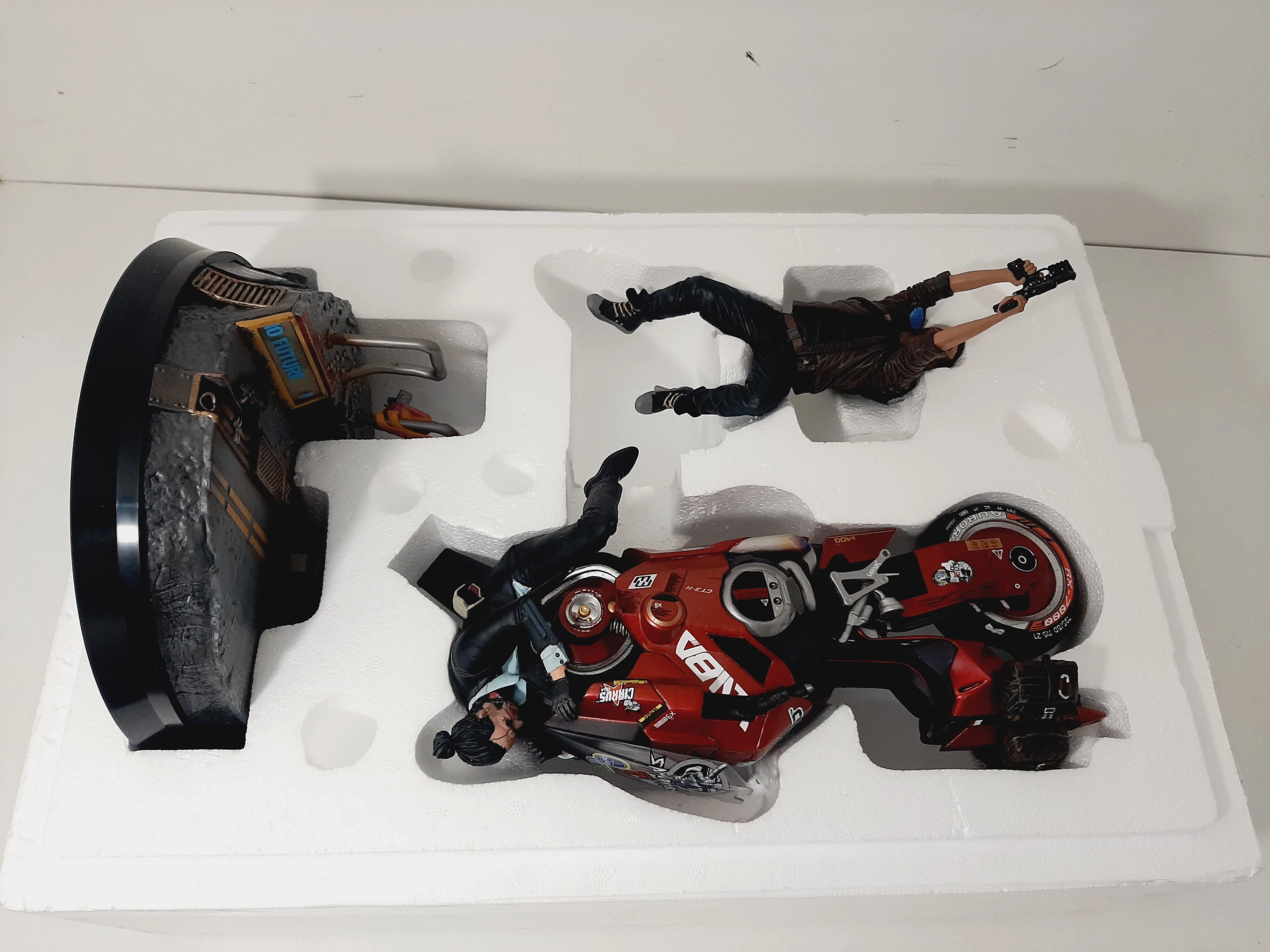 cyberpunk-2077-figurka-kolekcjonerska-kosciuszki-641-olsztyn