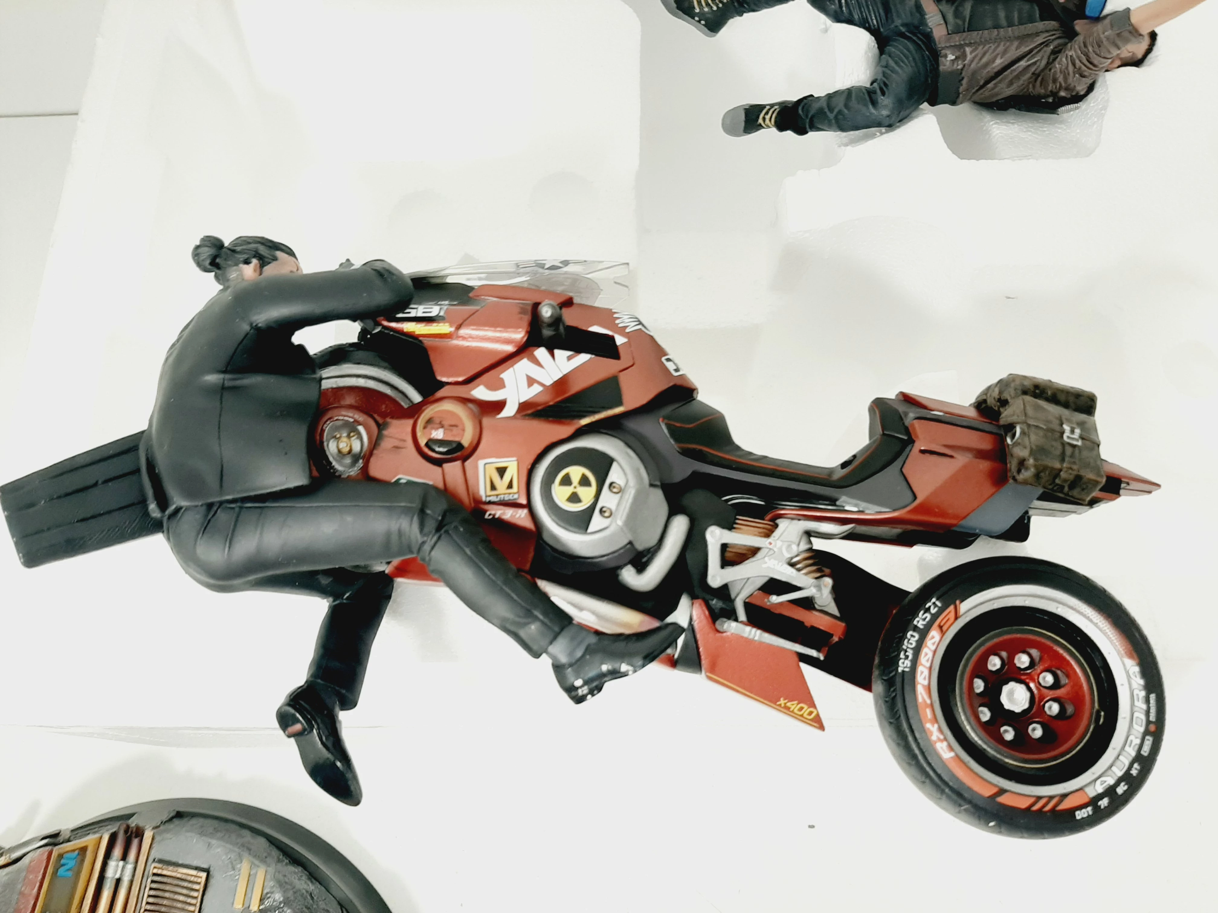 cyberpunk-2077-figurka-kolekcjonerska-stan-11323-238058