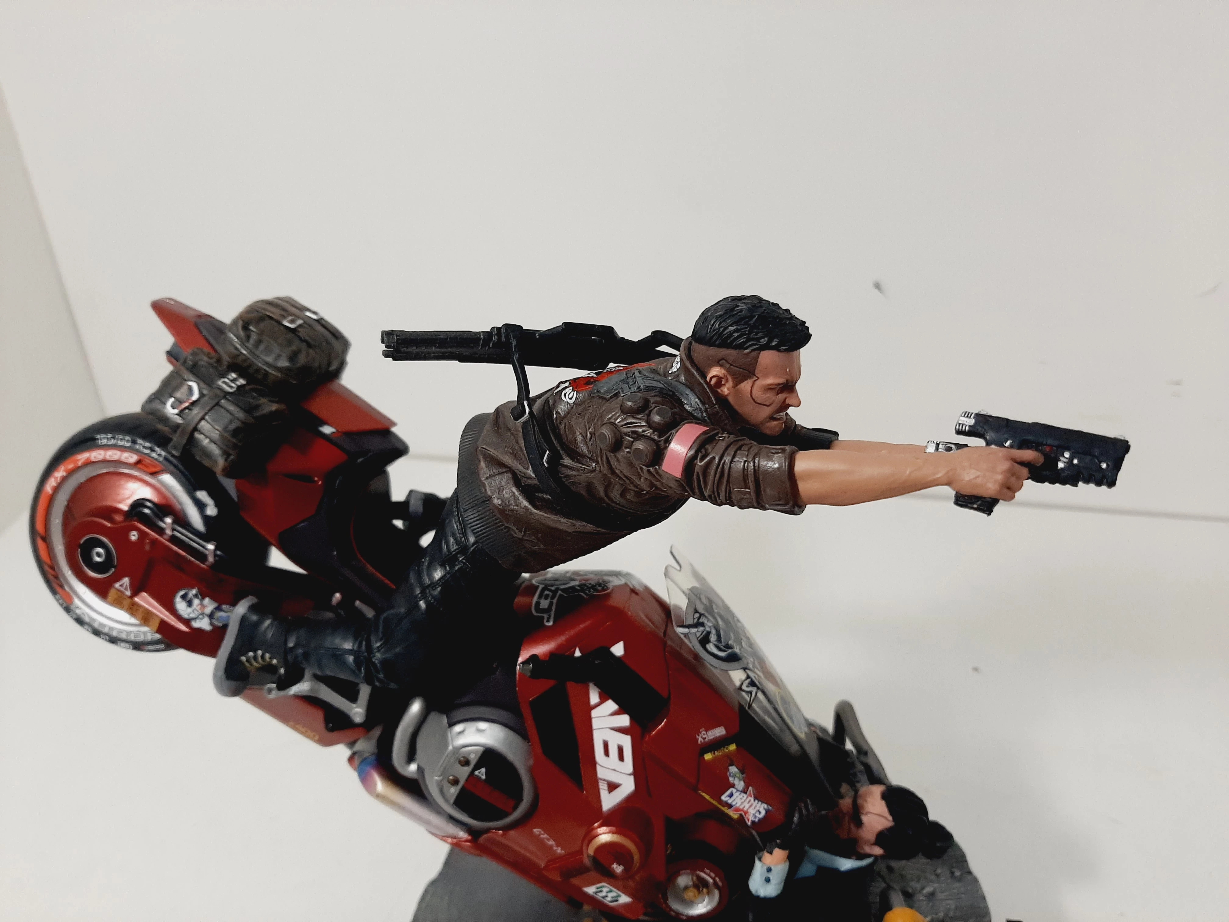 cyberpunk-2077-figurka-kolekcjonerska-waga-produktu-z-opakowaniem-jednostkowym-0100