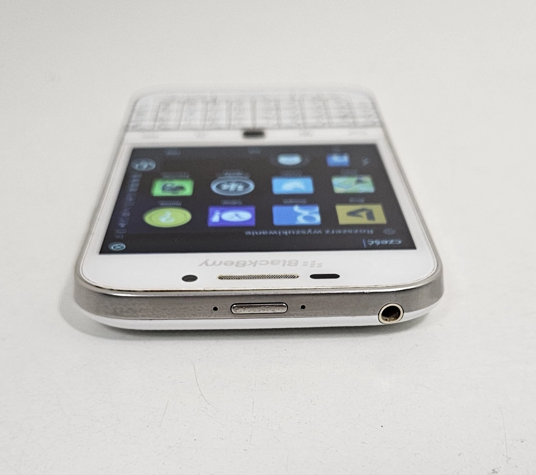 telefon-blackberry-classic-q20-216gb-typ-202685-212929