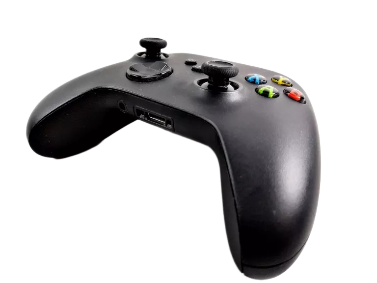 MICROSOFT XBOX SERIES CONTROLLER CZARNY PAD DO XBOX ONE MODEL 1914