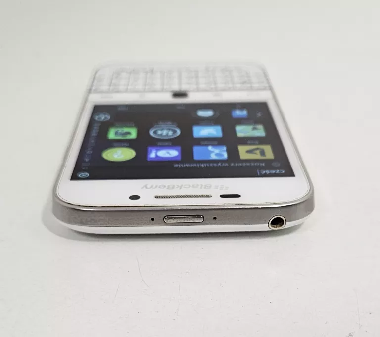 telefon-blackberry-classic-q20-216gb-typ-202685-212929