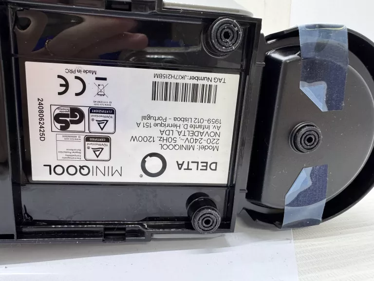 EKSPRES KAPSUŁKOWY DO KAWY DELTA Q QOOL MINI W KARTONIE