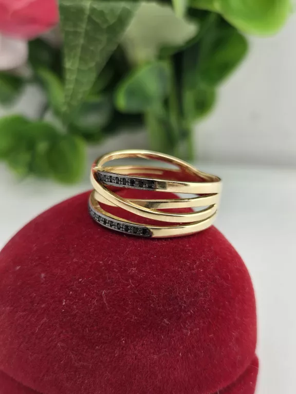 zloty-pierscionek-obrecze-z-czarnymi-kamieniami-476g-585-r21-marka-226434-1704211