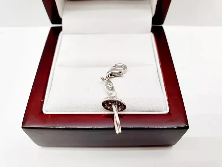 ELEGANCKA SREBRNA ZAWIESZKA DO BRANSOLETKI KARABIŃCZYK BALERINA 925 1,70G