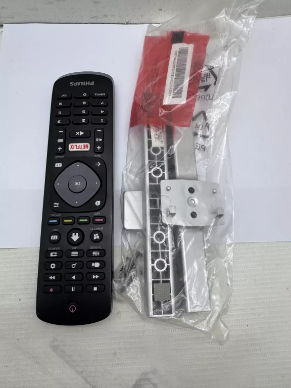 TELEWIZOR 32" PHILIPS 32PFS5823/12 KOMPLET