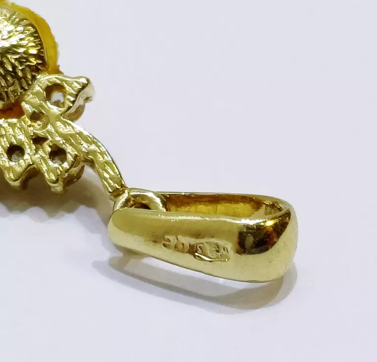 ZŁOTA ZAWIESZKA Z PEREŁKĄ PR.585