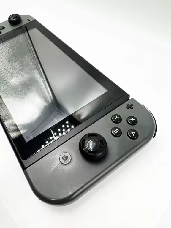 KONSOLA NINTENDO SWITCH + 4 GRY POKEMON !