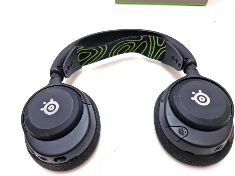 SŁUCHAWKI BEZPRZEWODOWE NAUSZNE STEELSERIES ARCTIS NOVA 5