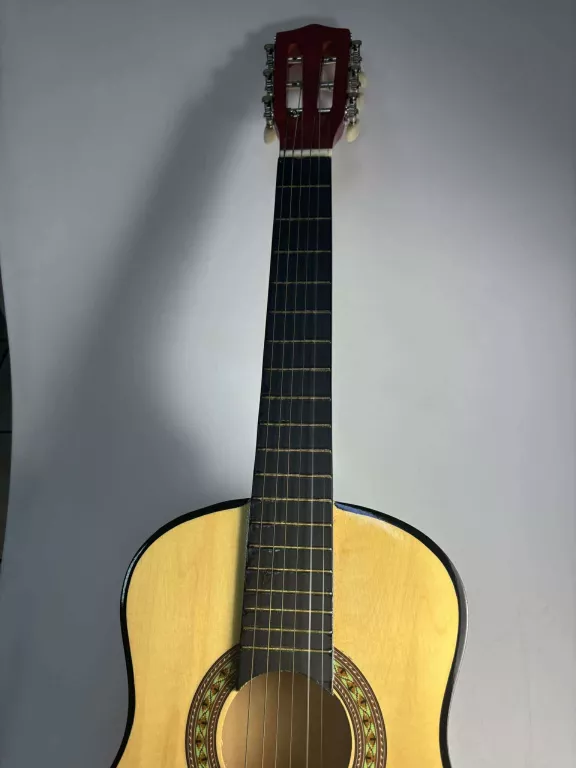 MAŁA GITARA NO NAME