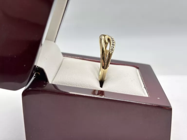 ZŁOTY PIERŚCIONEK 14K 585 3,04G R26