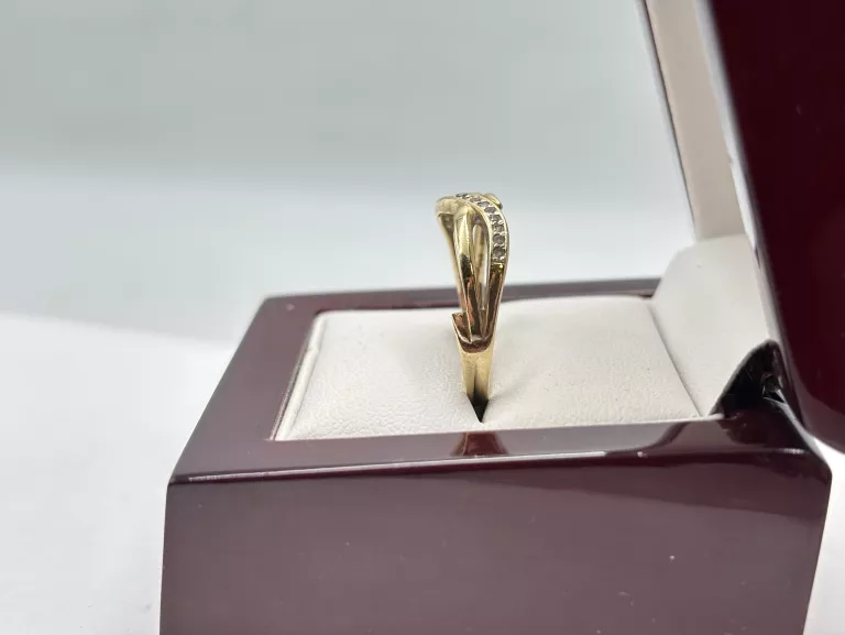 ZŁOTY PIERŚCIONEK 14K 585 3,04G R26