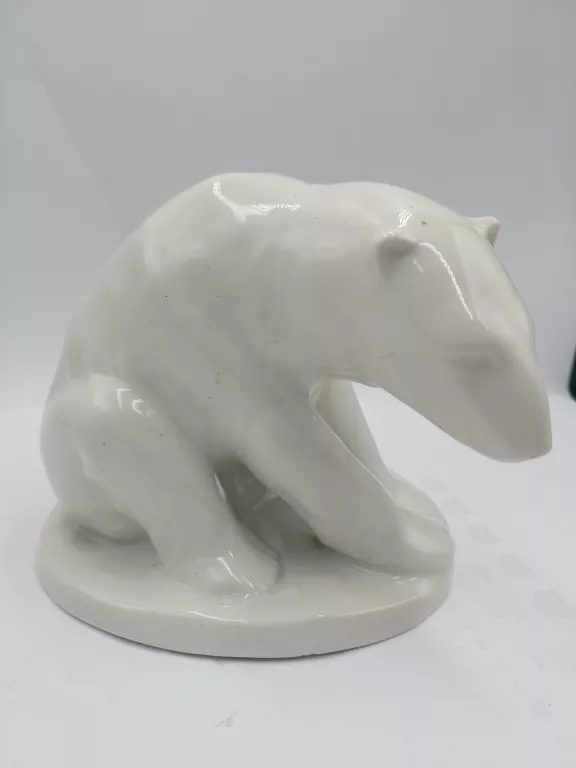 FIGURKA BOGUCICE NIEDŹWIEDŹ POLARNY DUŻA