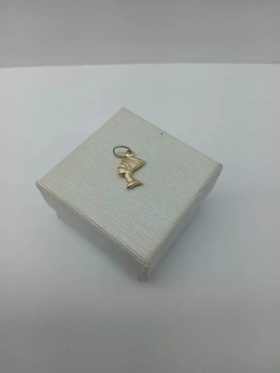 ZŁOTA ZAWIESZKA "NEFERTITI" '0,78/585